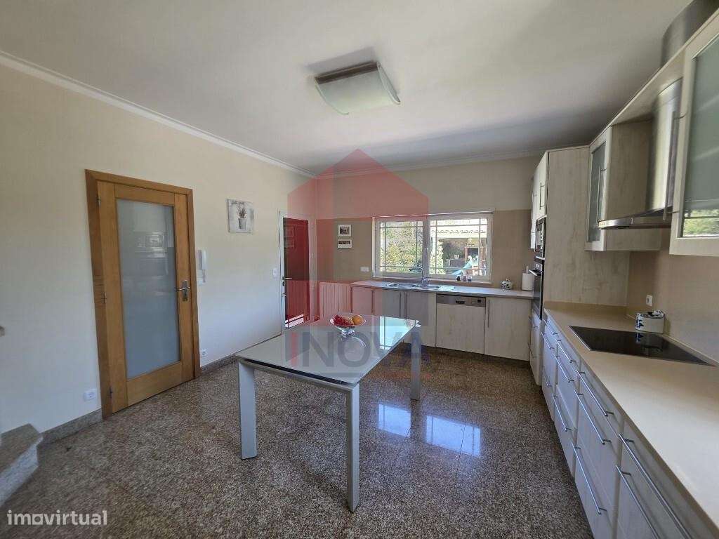 Moradia V4 com piscina, Sabariz - Grande imagem: 5/60