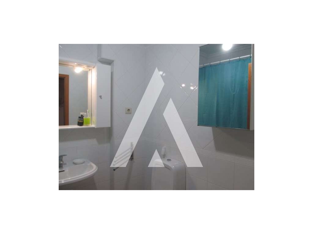 Apartamento T2 com Garagem Fechada no Centro de Esgueira - a 5 minu...-15