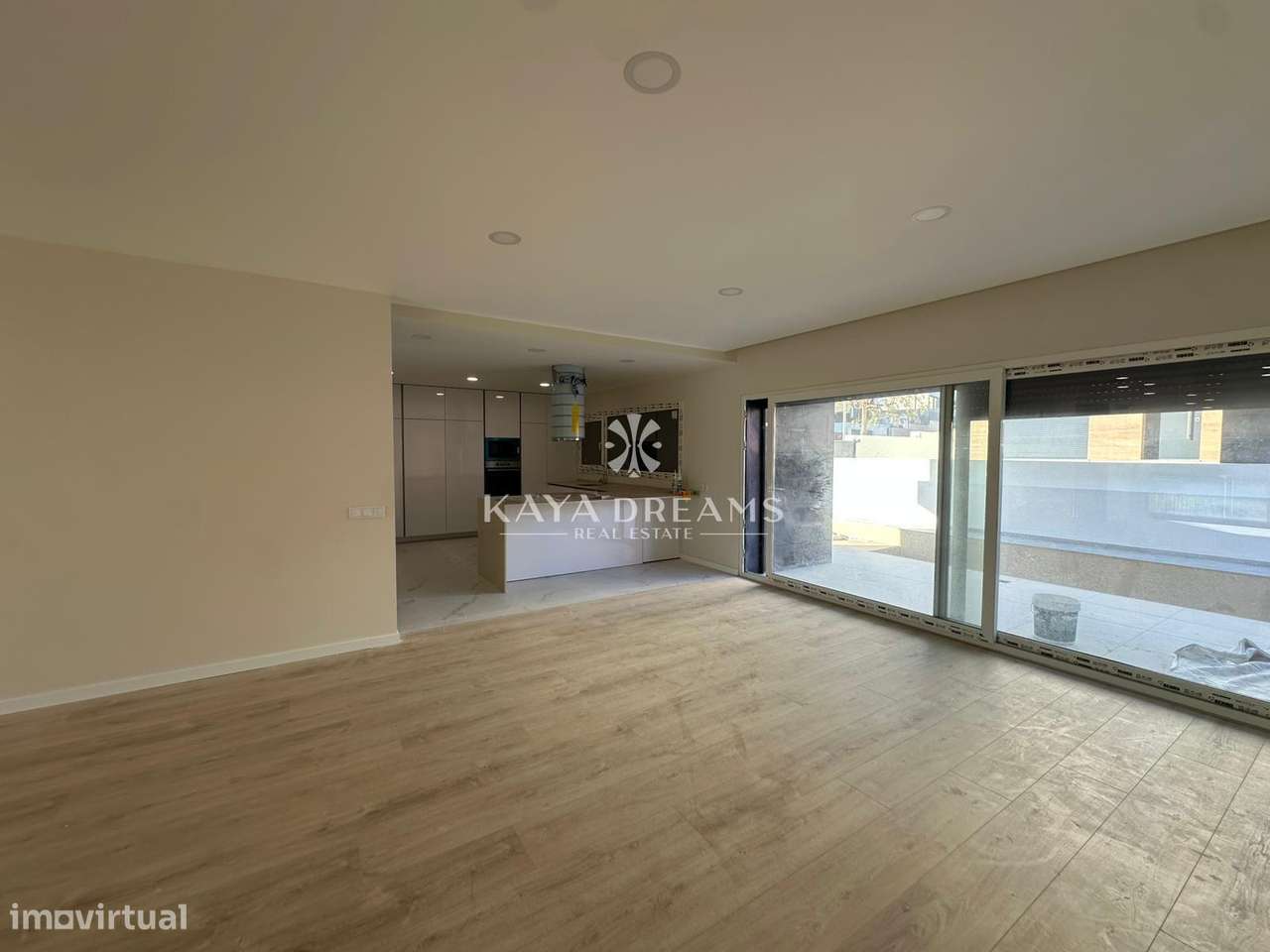 Moradia T5 com Piscina - Nova a estrear em Torres Vedras-4