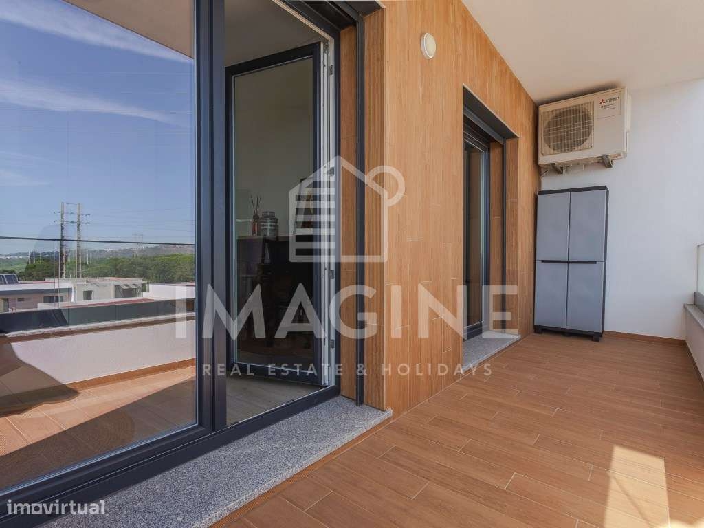 Apartamento T2 com Varanda Aterraçada na Quinta da Amizade-33