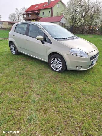 Fiat Punto 1.4 16V Dynamic - 7