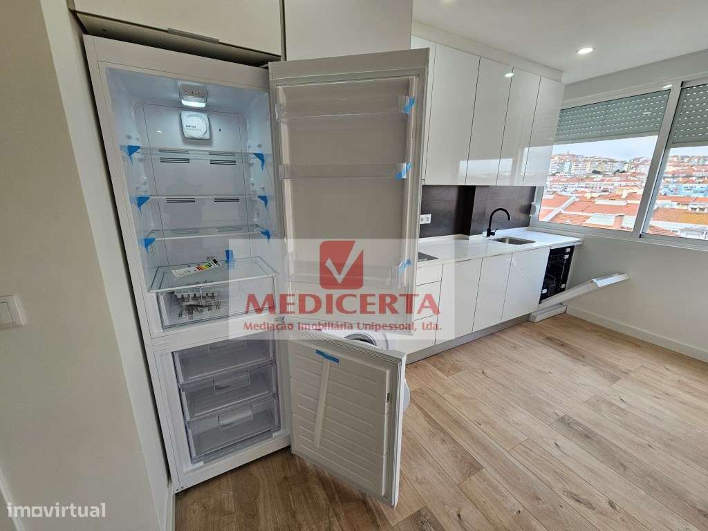 Amadora- Damaia-Cima T4 (104m2) Totalmente remodelado - Grande imagem: 5/19