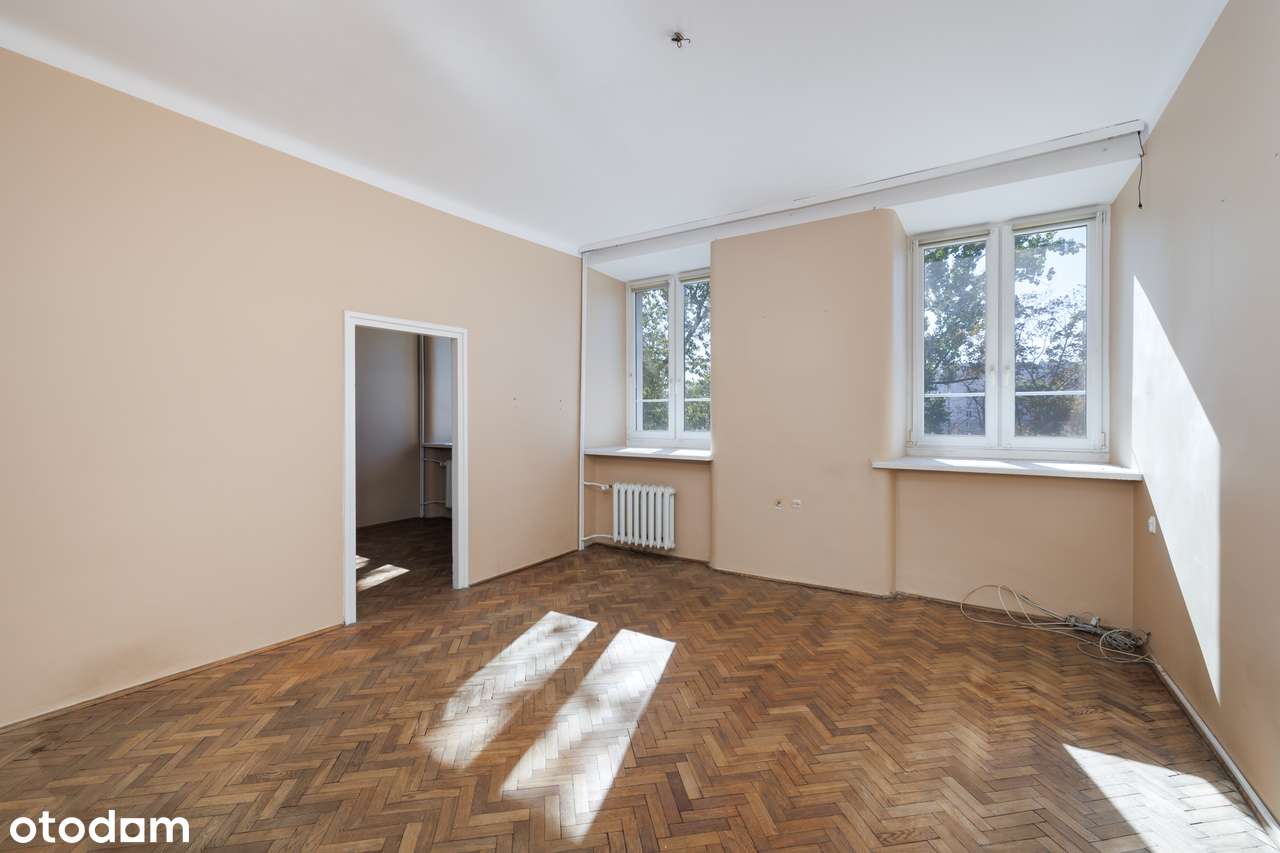 Jasne i wysokie mieszkanie w kamienicy z windą przy pl. Narutowicza!-0