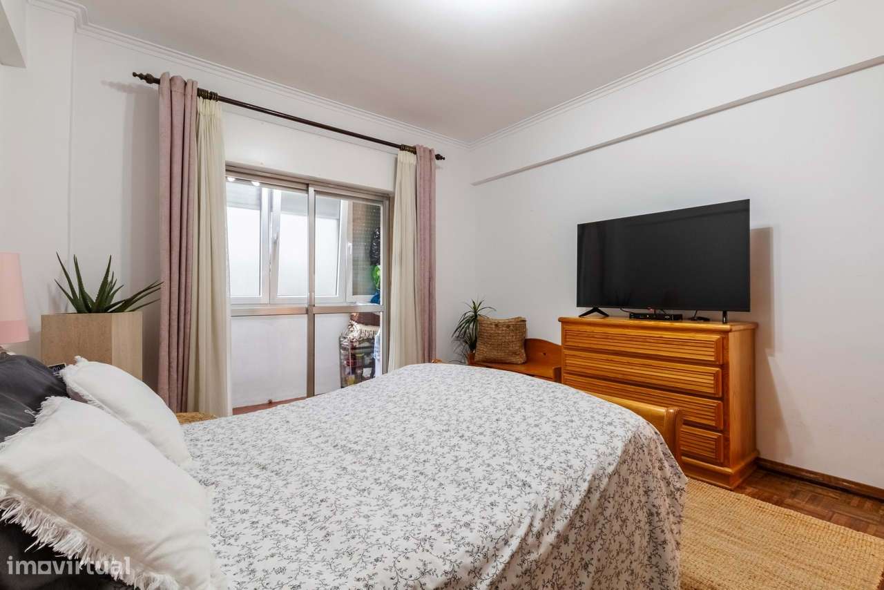 Apartamento T3 em Casal de São Brás, Amadora-19