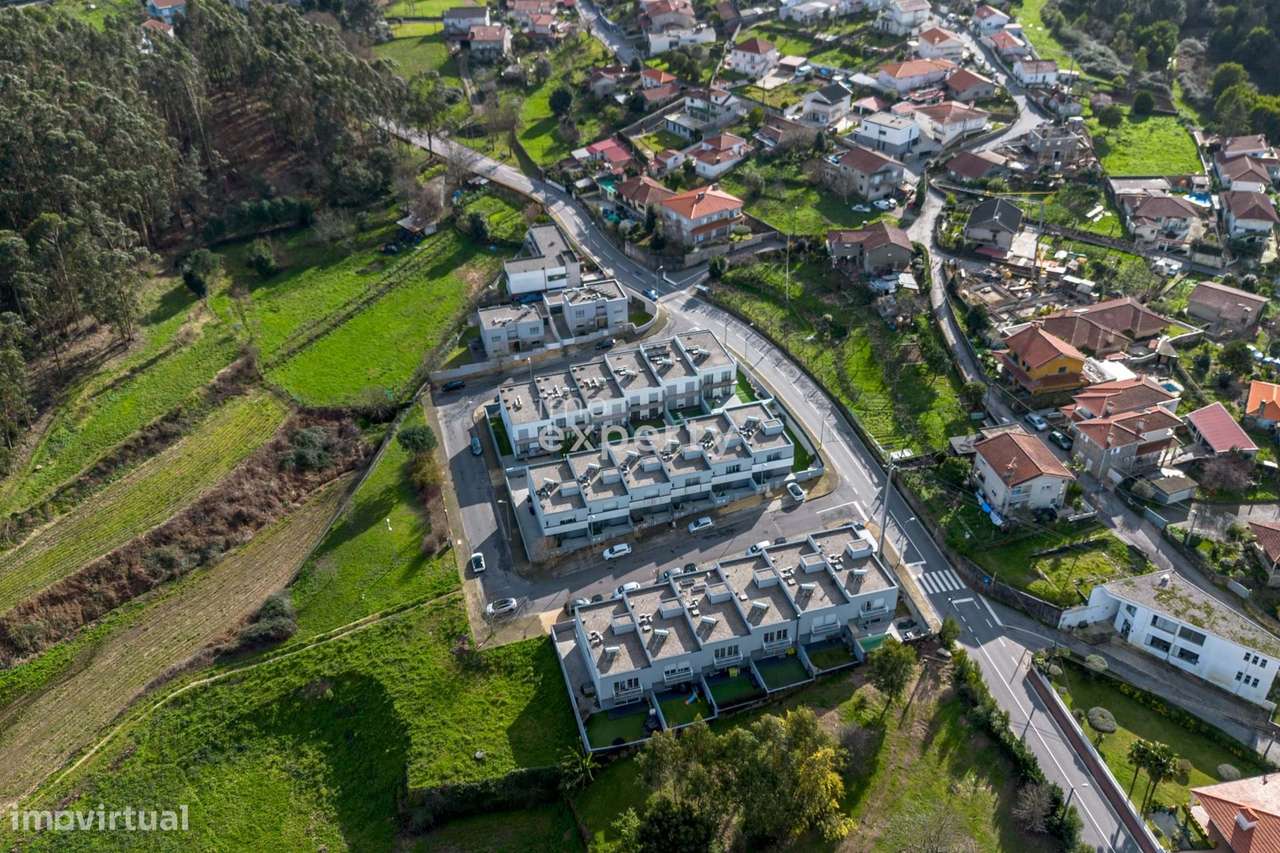 Moradia T3 geminada em V. N. de Famalicão, Braga - Grande imagem: 4/24