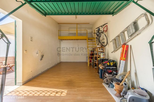 Quinta do Conde - Moradia Geminada de 4 assoalhadas com garagem-20