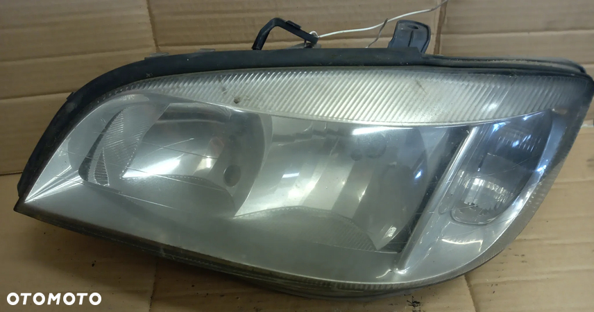 Opel Zafira A 1 I lampa przód przednia prawa lewa - 3