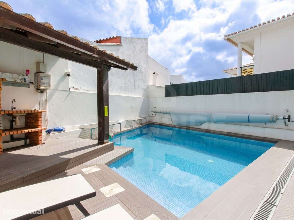 Moradia T4+2 com piscina na Urb. Lombas (São Domingos de Rana)-3