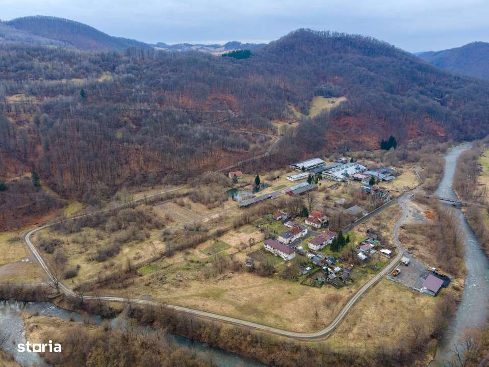Teren si spatii industriale, com. Negreni, sat Bucea, jud. Cluj-16