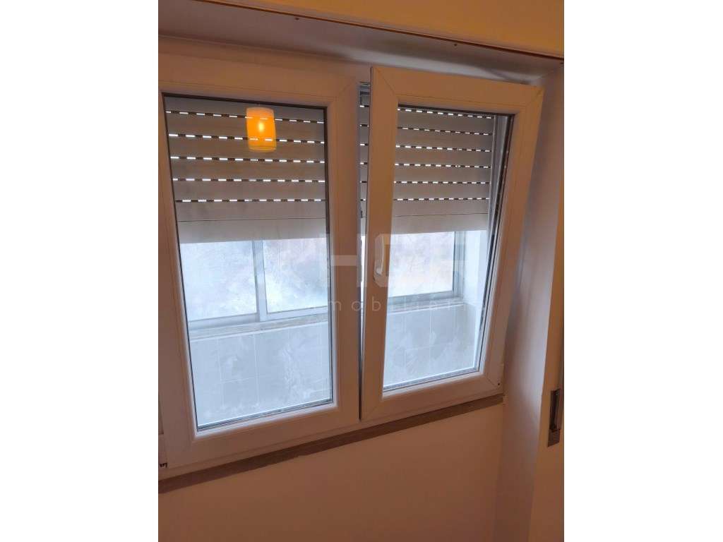 T1 | SEMI-RENOVADO | LOCALIZAÇÃO CENTRAL | ALTO SEIXALINHO-7