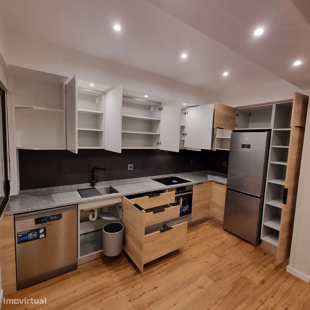 T2 REMODELADO c/varandas VANICELOS-19