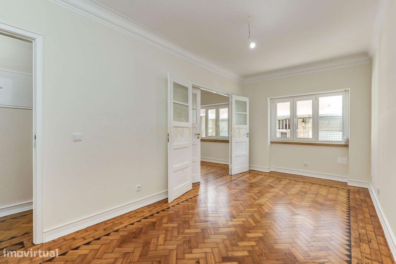 Apartamento T1+1 Renovado no Beato - Grande imagem: 5/37