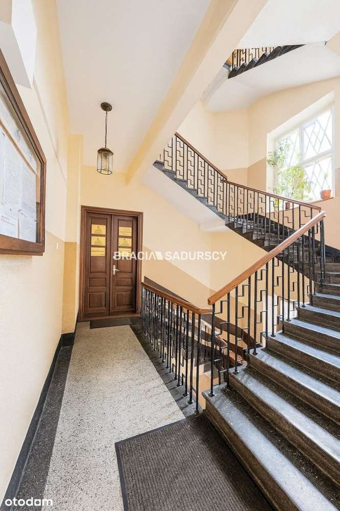 Klimatyczne mieszkanie 80m2 przy Wawelu-11