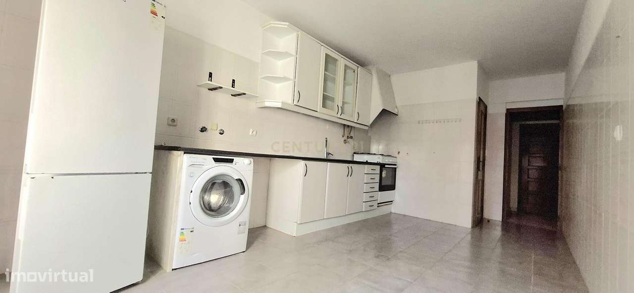 Apartamento T3 em Algueirão Mem-Martins - Grande imagem: 2/25