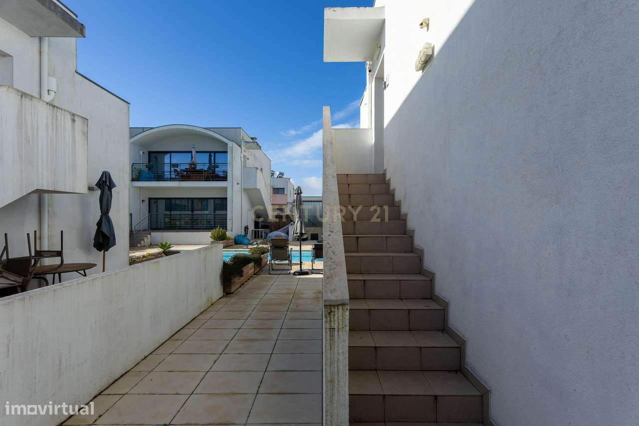 Apartamento T1+1 no Palmela Village com Piscina e 2 Lugares de Estacio-29