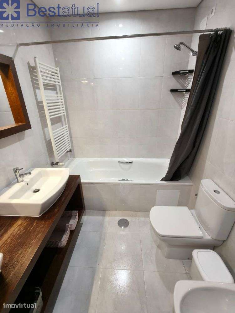 T4 com 186 m2 + Terraço com 186 m2 - Junto ao Centro-51