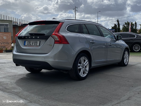 Volvo V60 1.6 D2 Drive Momentum Start/Stop - 8