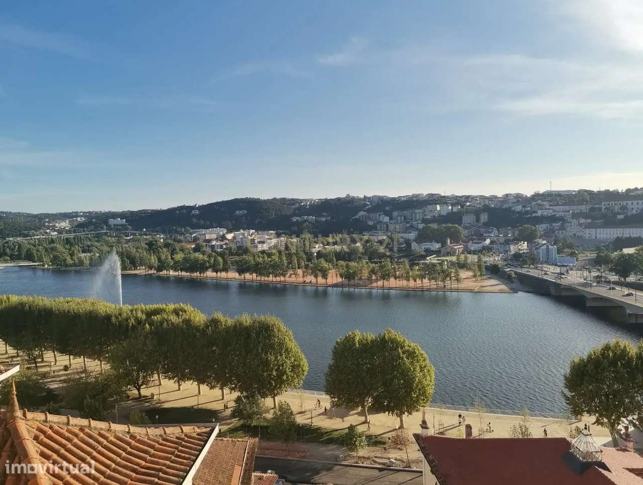Prédio com vista soberba sobre o rio Mondego-40
