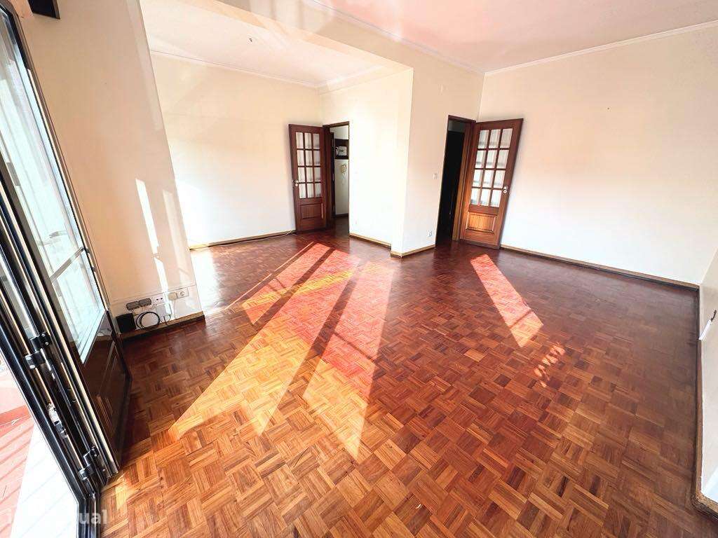 Apartamento T3 c/ Garagem no Centro da Cidade - A3091/25 - Grande imagem: 4/26