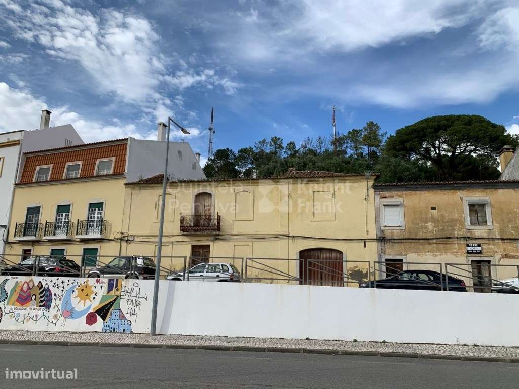 Moradia para reabilitação, em Santiago do Cacém. - Grande imagem: 2/22