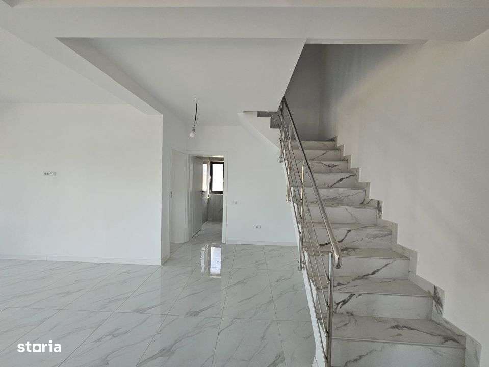 Vila eleganta tip duplex Visan-4