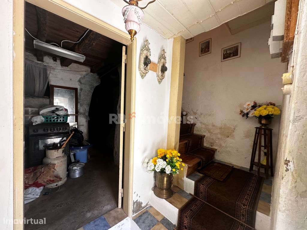 Moradia de 3 pisos T3 no Centro Histórico de Sardoal - Preço Imperd... - Grande imagem: 4/14