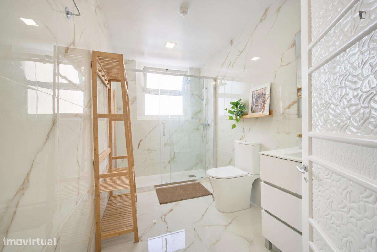 Quarto - localizado em Marquês de Pombal Lisbon - Grande imagem: 5/10