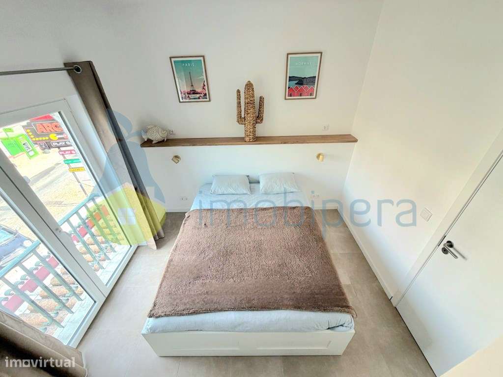 Excelente apartamento localizado, num 1º andar, na famosa Avenida D...-17