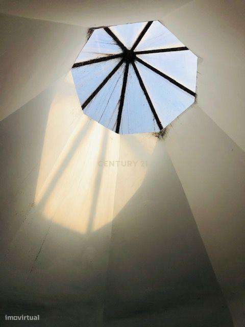 Prédio  no Porto - Rua do Almada - Grande imagem: 5/19