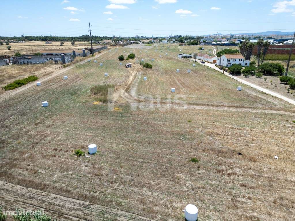 Terreno rústico com 15970m2 - Grande imagem: 4/5