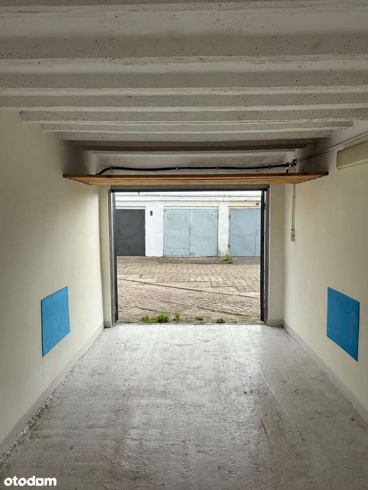 Garaż murowany 18,5 m2, instalacja elektryczna, zamknięty kompleks - Pełny obrazek: 1/11