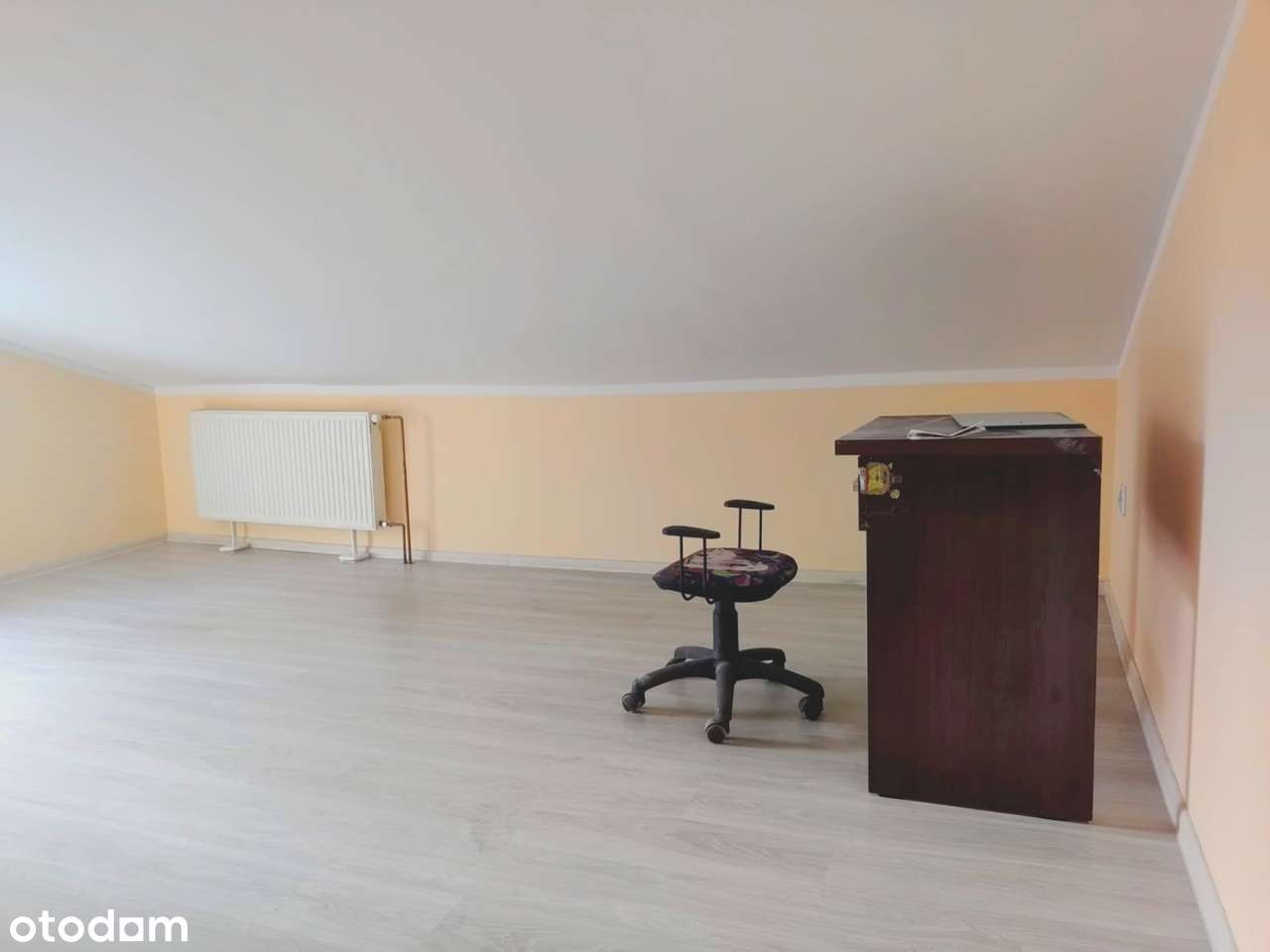 ŚWIETNA CENA! Urokliwy dom na wynajem w centrum miasta, dwupoziomowy - Pełny obrazek: 5/11