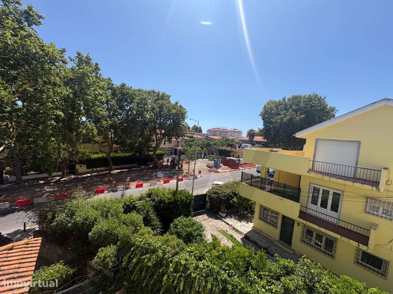 Excelente T2 no Centro da Parede- Localização Premium-20