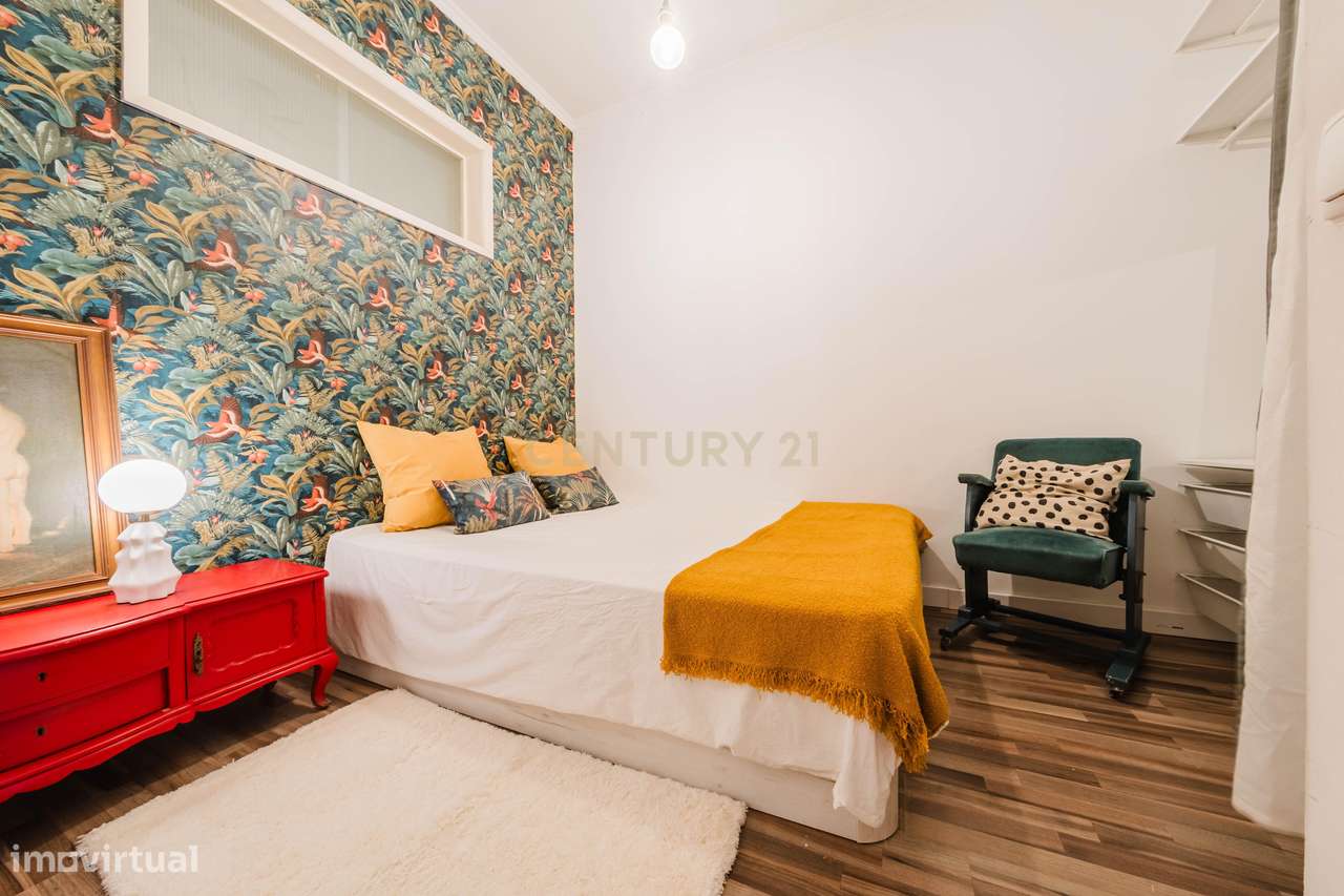 T2 com Amplo Terraço Privativo em Lisboa-0