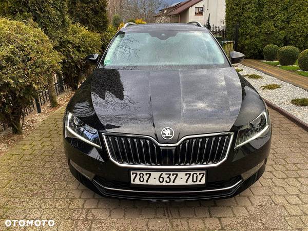 Skoda Superb Combi 2.0 TDI DSG Ambition - 6