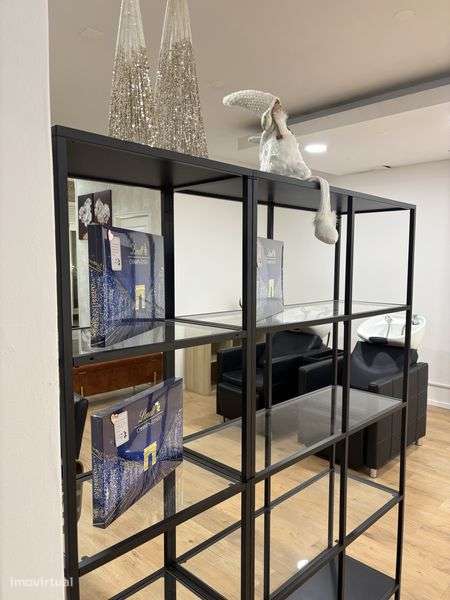 Arrendamento de cadeira para cabeleireiro - Grande imagem: 4/7