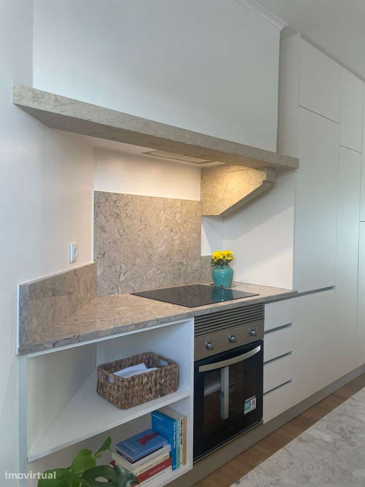 Apartamento totalmente remodelado, Avenida Pedro Alvares Cabral, 18 - Grande imagem: 3/19