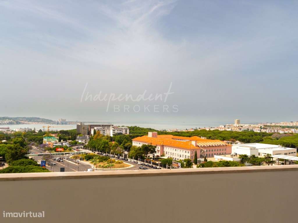 APARTAMENTO T4 TOTALMENTE REMODELADO NAS TORRES DO RESTELO, COM VIS...-37