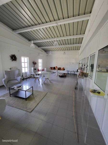 Armazém versátil para arrendamento: total ou metade - Grande imagem: 4/12