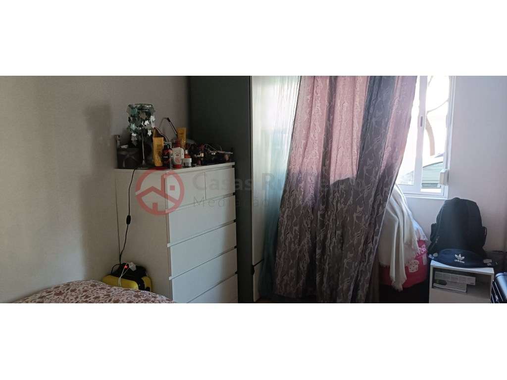 Excelente Apartamento T2 em Corroios-9
