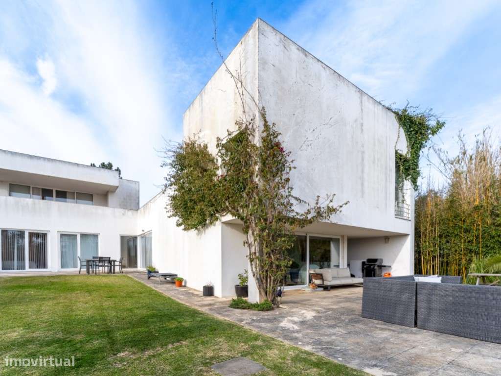 Fantástica moradia situada em Venda Nova- São Martinho do Porto-46