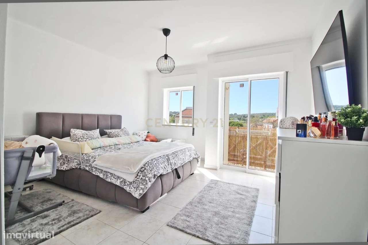 Apartamento T2 situado em Odiáxere, lagos.-8