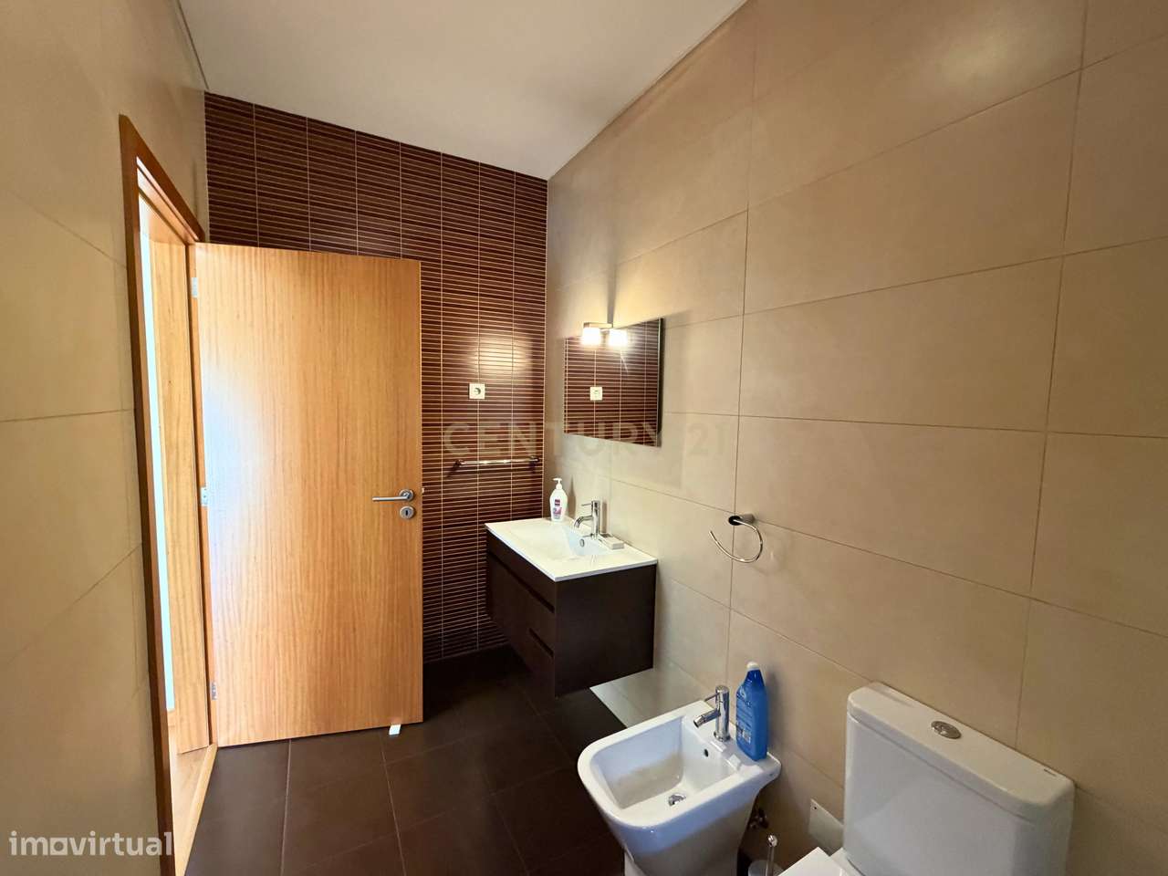 Moradia Geminada em Lodares, Lousada-39