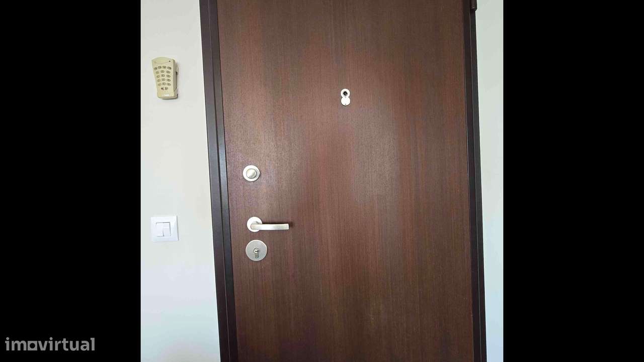 Apartamento T1 com ar condicionado e elevador-17