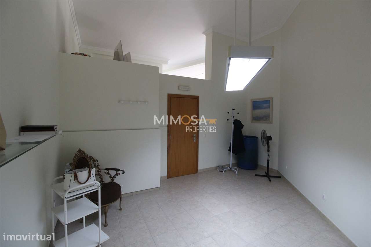 Loja  Venda em Lagos (São Sebastião e Santa Maria),Lagos - Grande imagem: 5/34