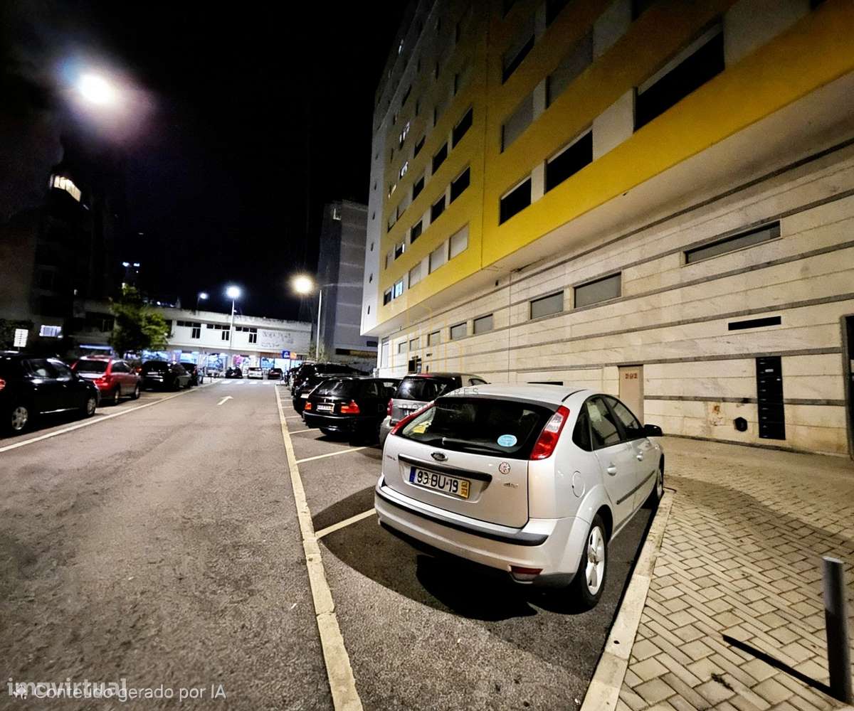 T3 com áreas generosas e excelente localização – Rua Cidade de Belg...-40