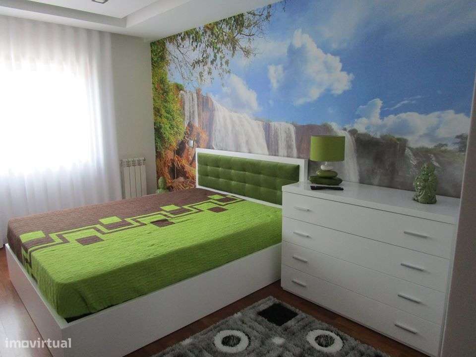 Moradia T4 - Quinta das Luzes - C/ Piscina-14