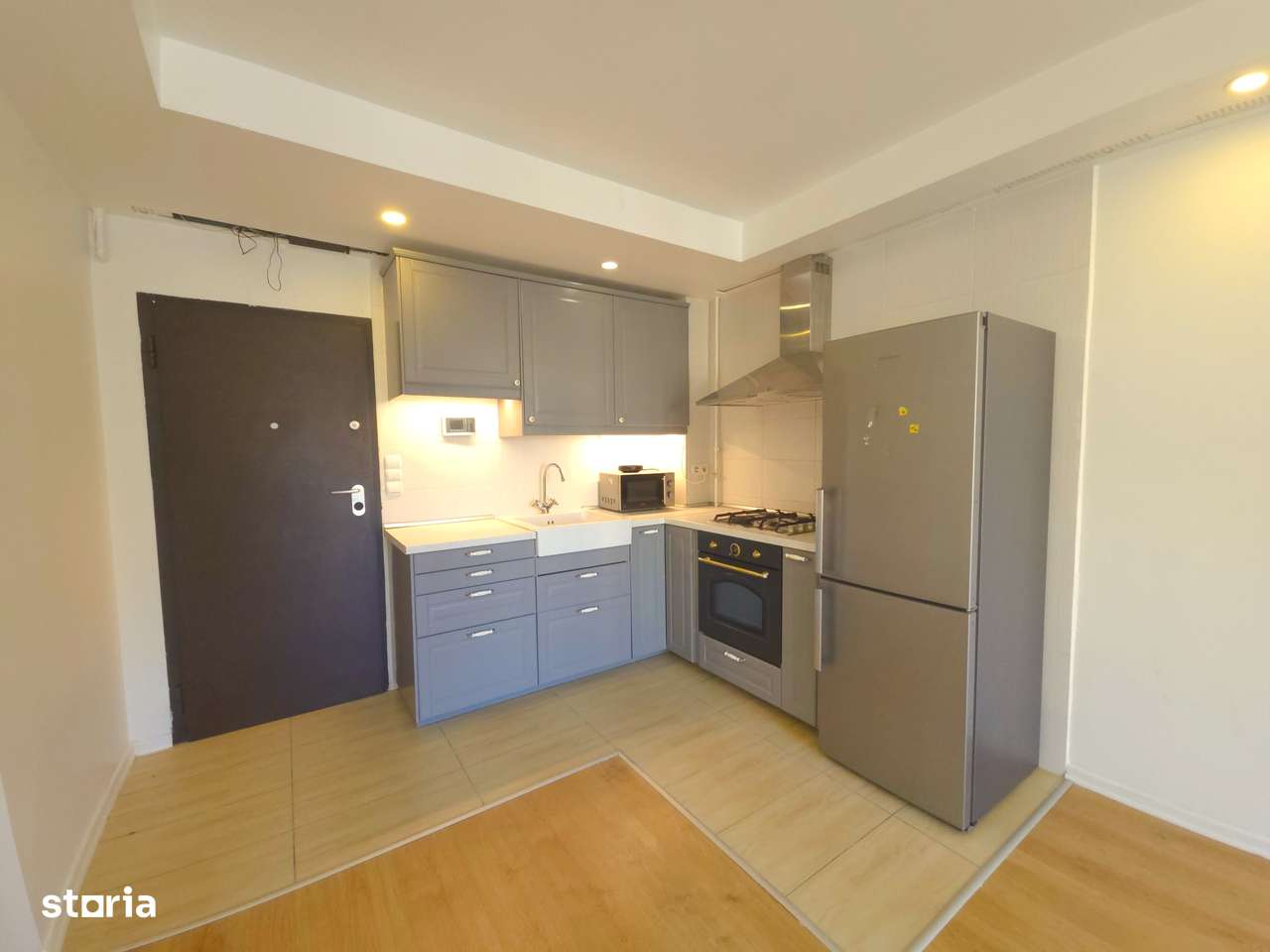 ap 2 cam dec, Cosmopolis, loc de parcare subteran INCLUS, renovat 2025 - Imagine principală: 3/12