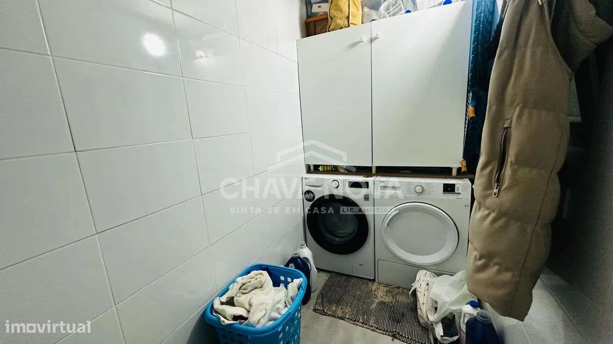 Andar Moradia T3 c/ Terraços, próximo Areosa no Porto-8