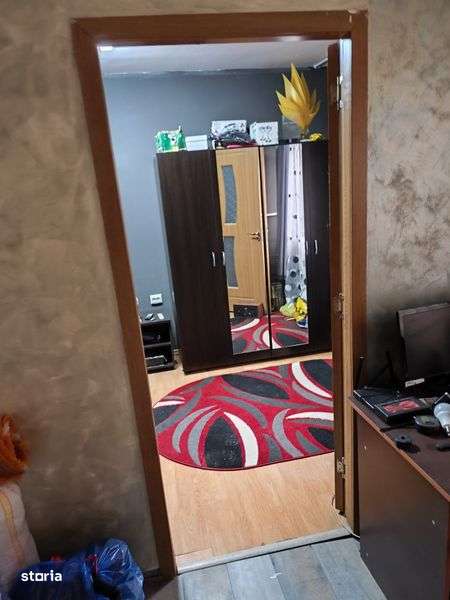 Vand apartament 3 camere in Caracal - Imagine principală: 4/8